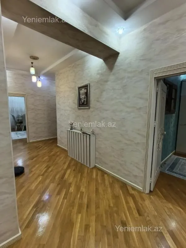 Satılır 4 otaqlı yeni tikili 137 m²
