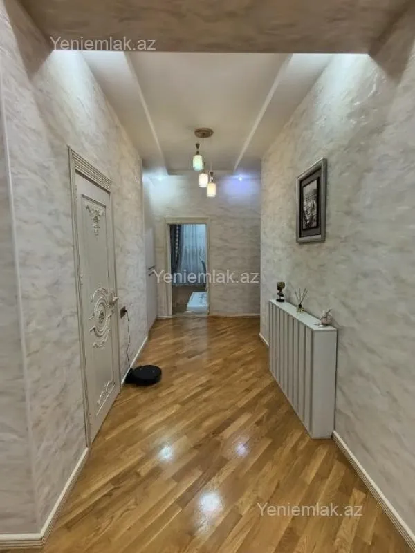 Satılır 4 otaqlı yeni tikili 137 m²
