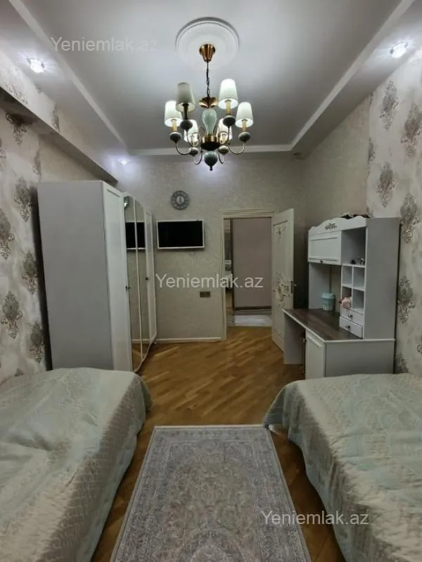 Satılır 4 otaqlı yeni tikili 137 m²