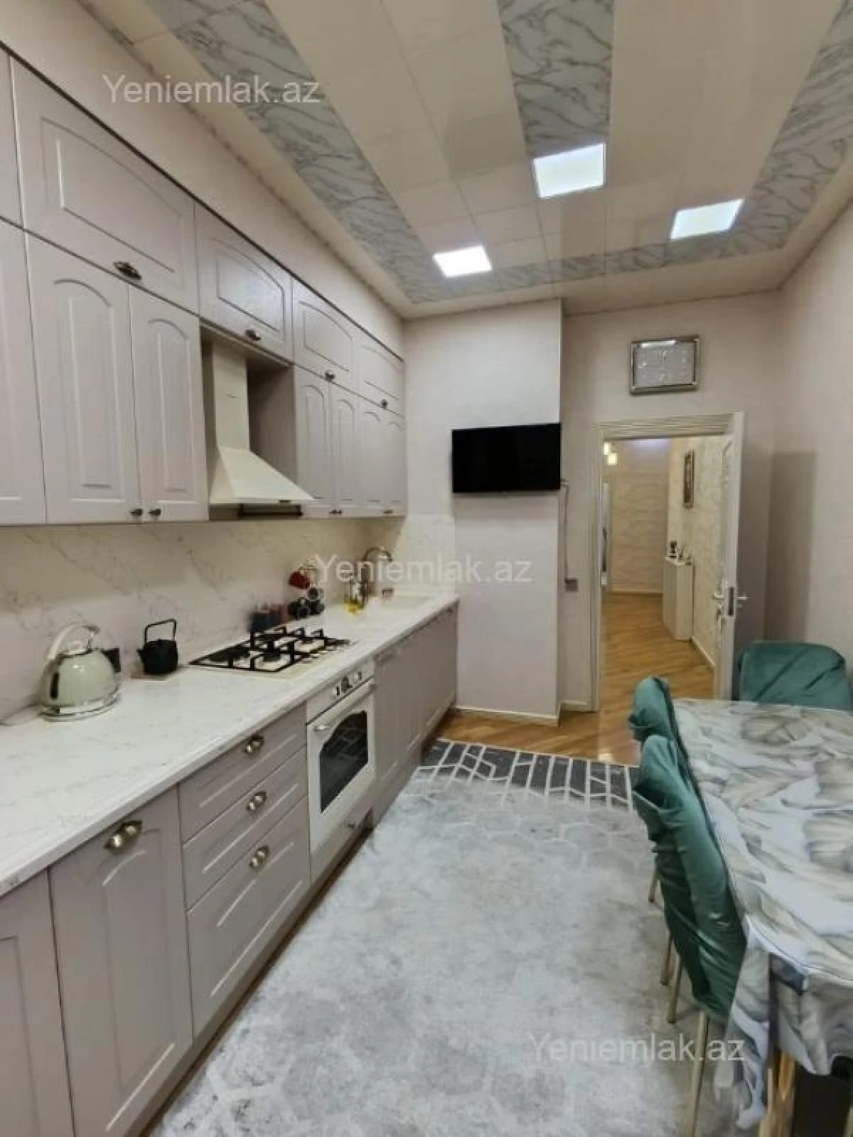 Satılır 4 otaqlı yeni tikili 137 m²