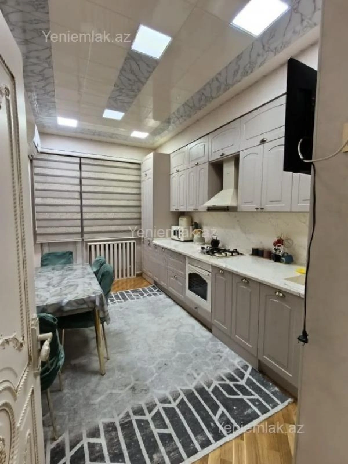 Satılır 4 otaqlı yeni tikili 137 m²