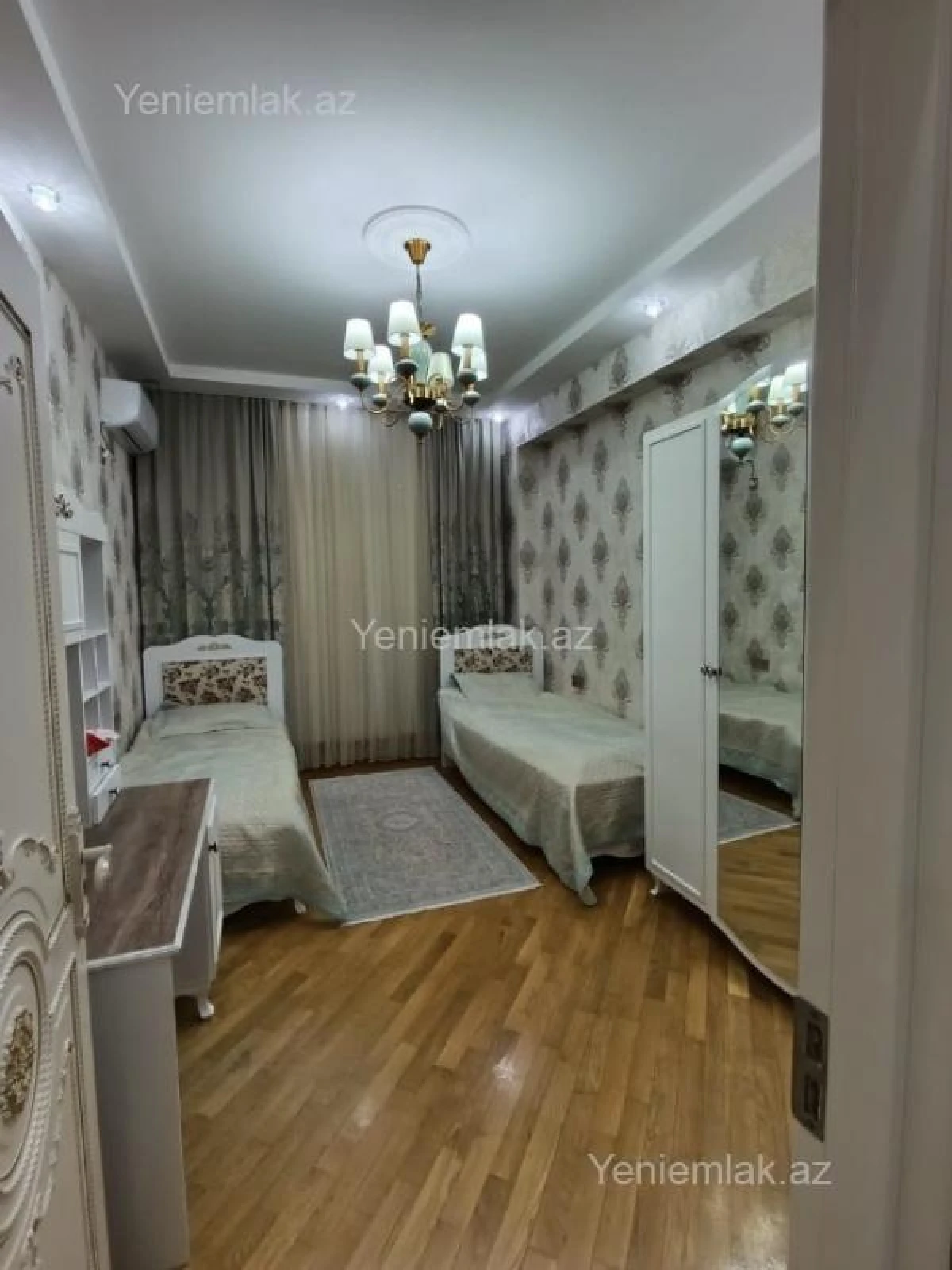 Satılır 4 otaqlı yeni tikili 137 m²