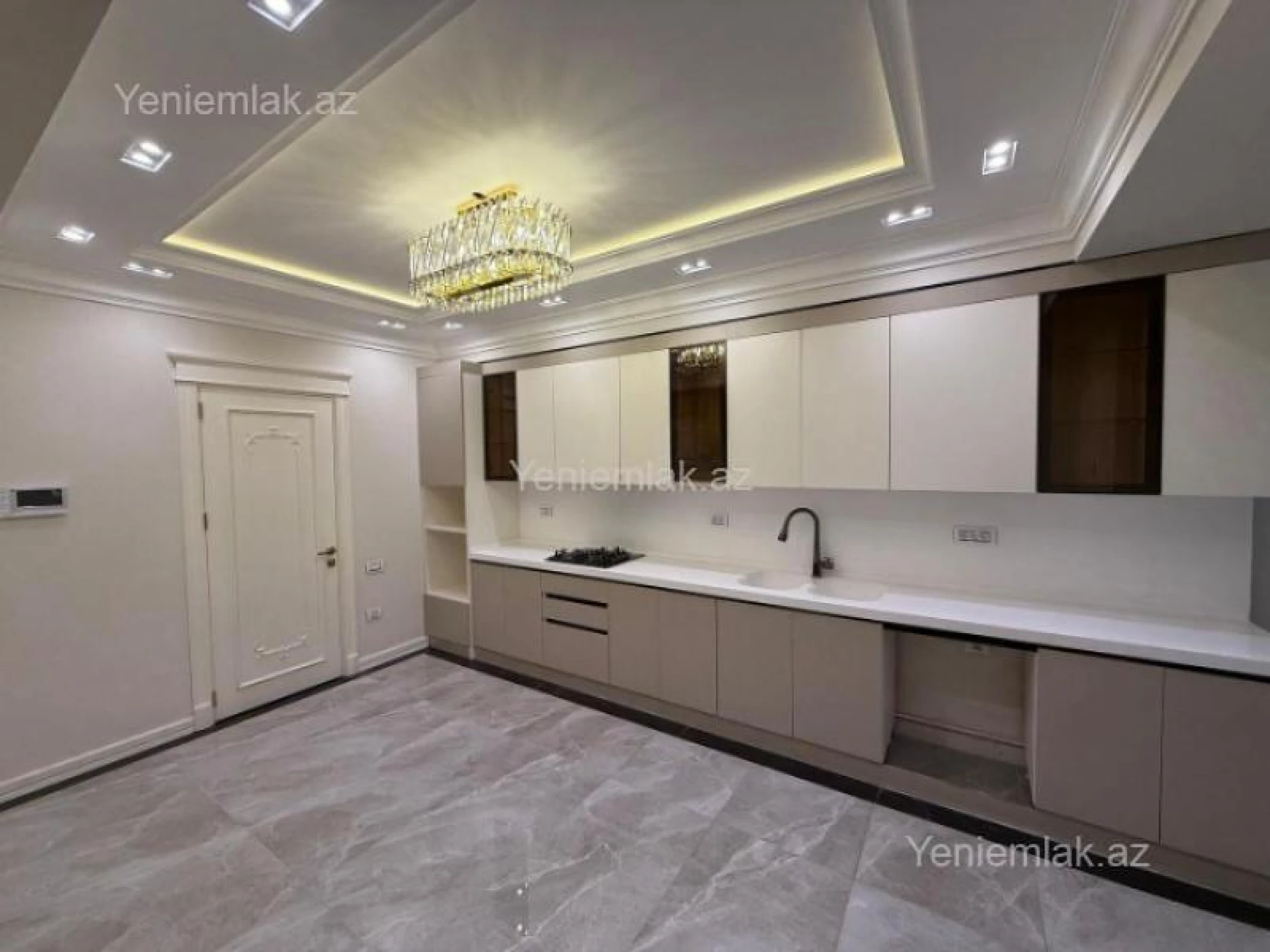 Satılır 4 otaqlı yeni tikili 189 m²