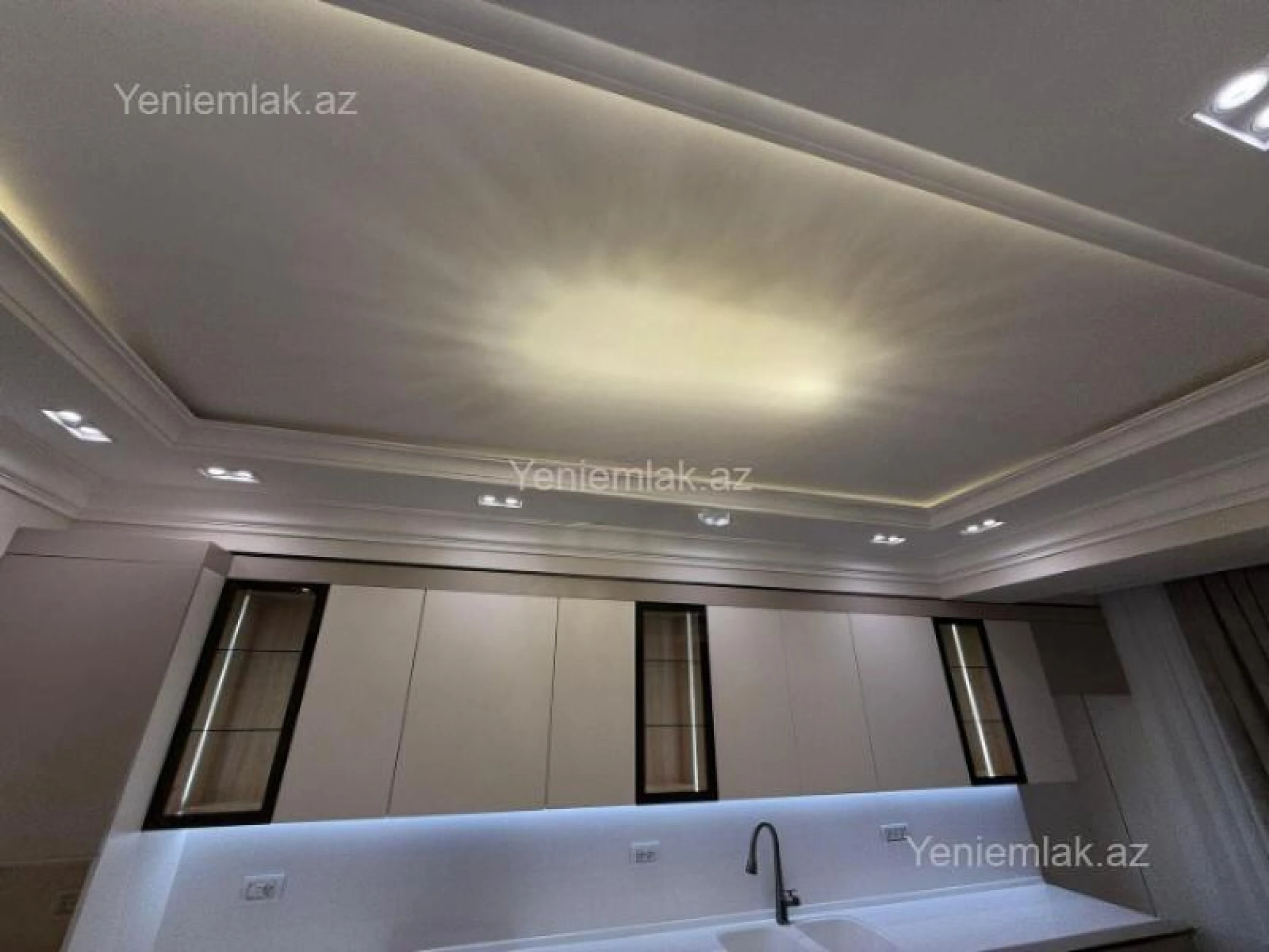 Satılır 4 otaqlı yeni tikili 189 m²