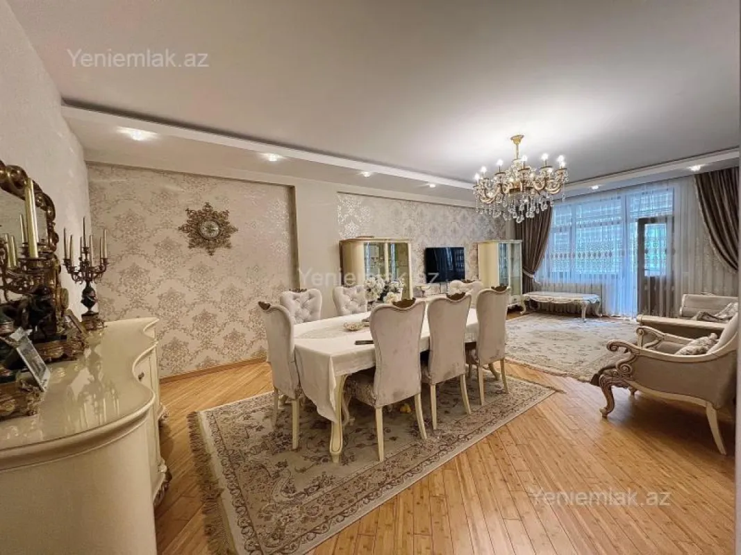 Satılır 4 otaqlı yeni tikili 190 m²