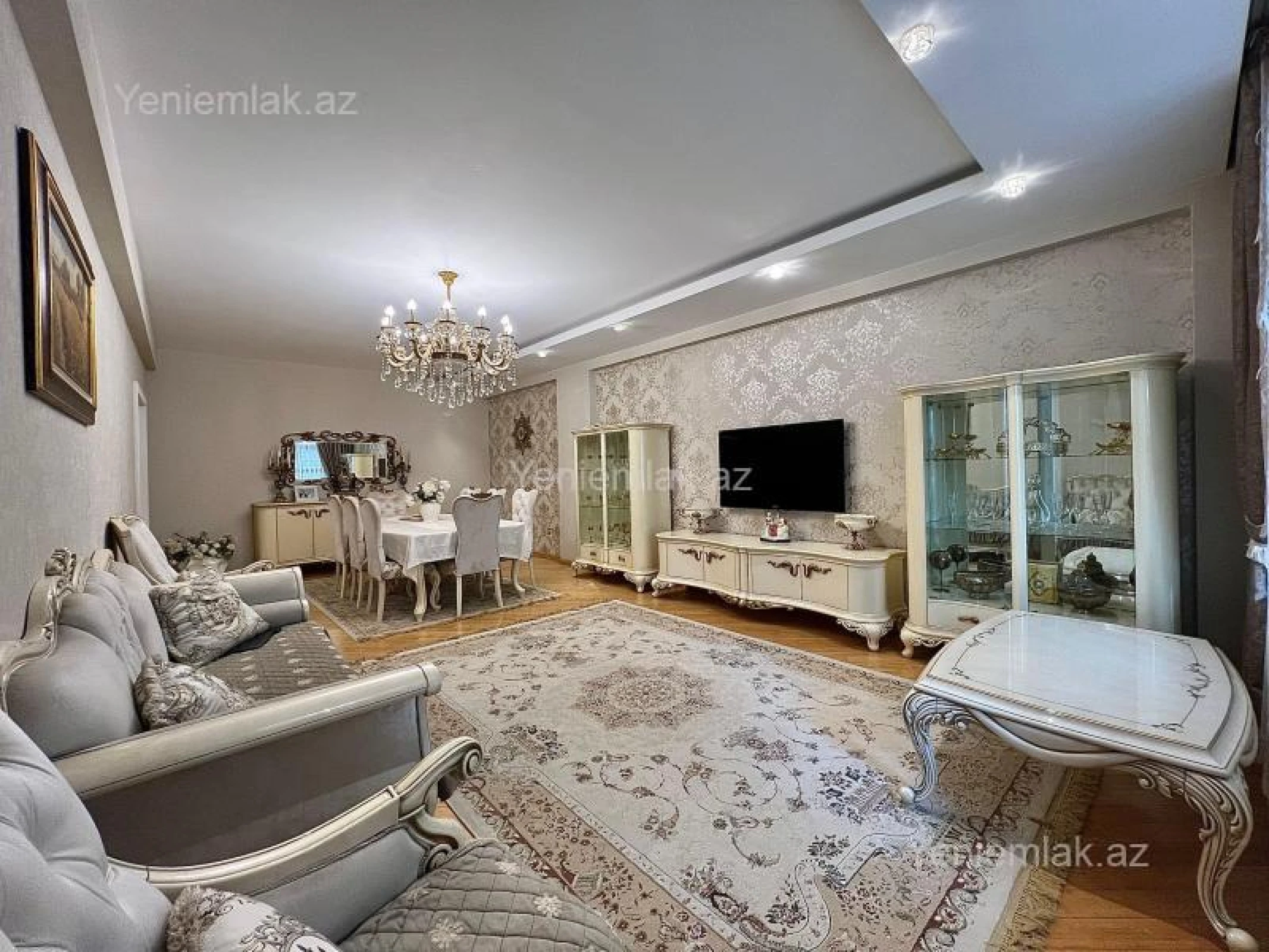 Satılır 4 otaqlı yeni tikili 190 m²