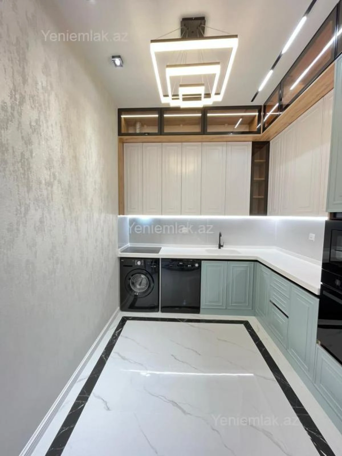 Satılır 3 otaqlı yeni tikili 98 m²