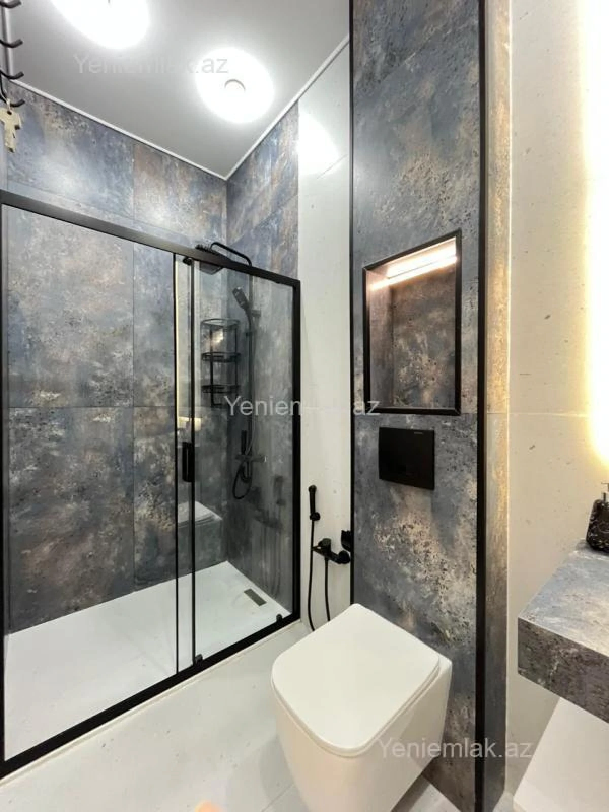 Satılır 3 otaqlı yeni tikili 98 m²