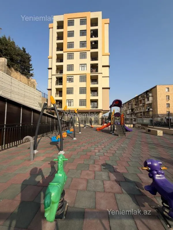 Satılır 3 otaqlı yeni tikili 132 m²