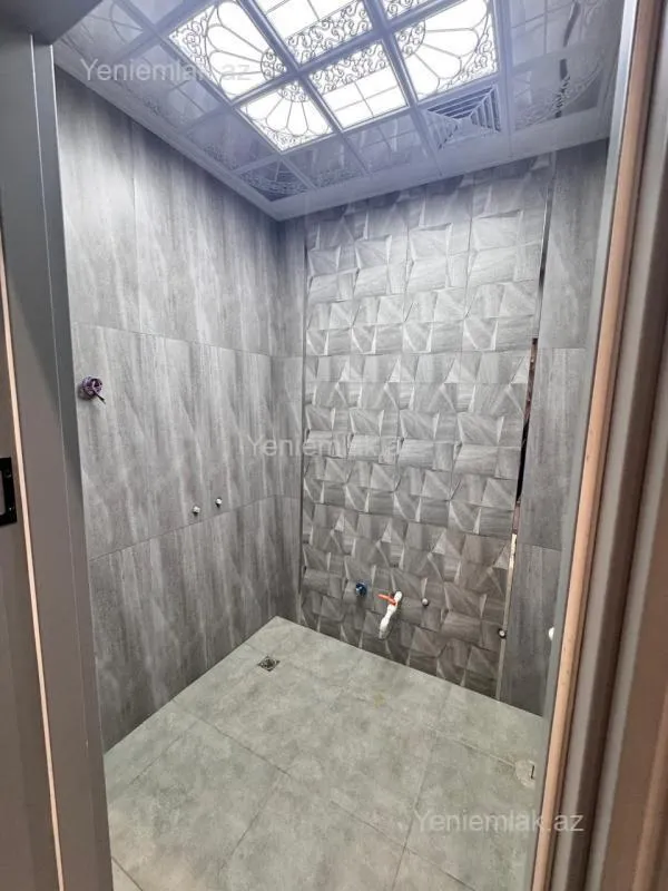 Satılır 2 otaqlı yeni tikili 62 m²