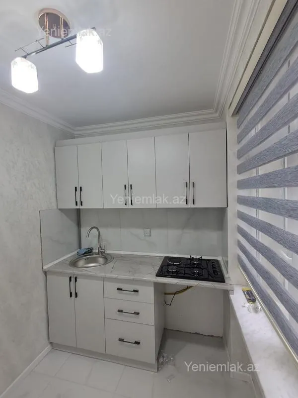 Satılır 2 otaqlı köhnə tikili 50 m²