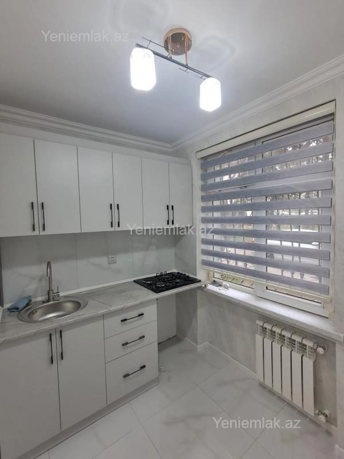 Satılır 2 otaqlı köhnə tikili 50 m²