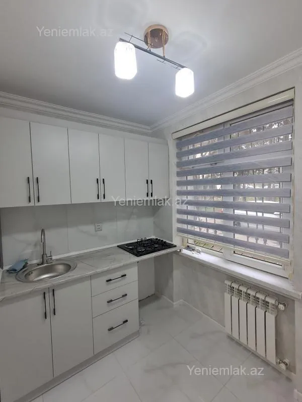 Satılır 2 otaqlı köhnə tikili 50 m²