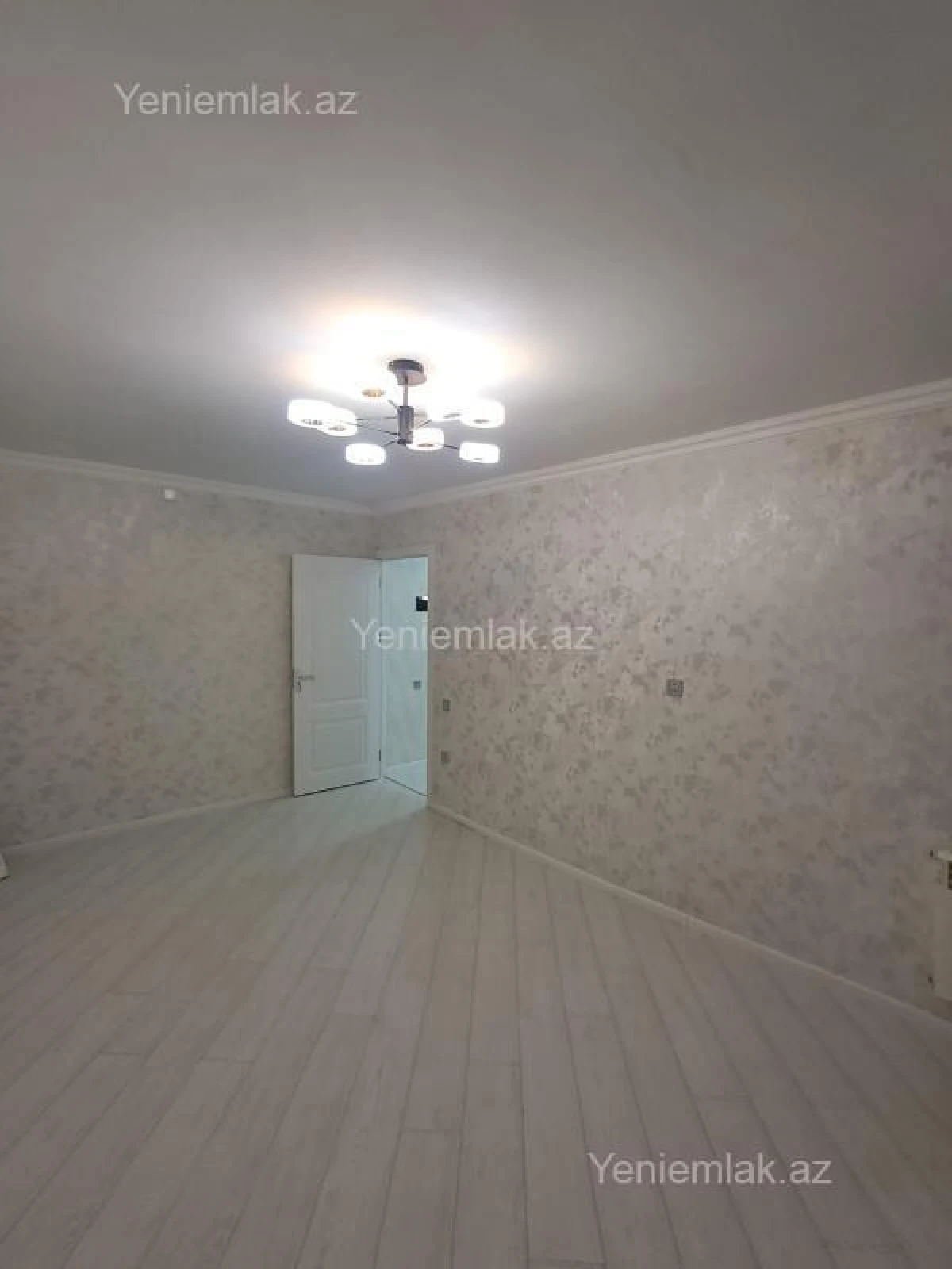 Satılır 2 otaqlı köhnə tikili 50 m²