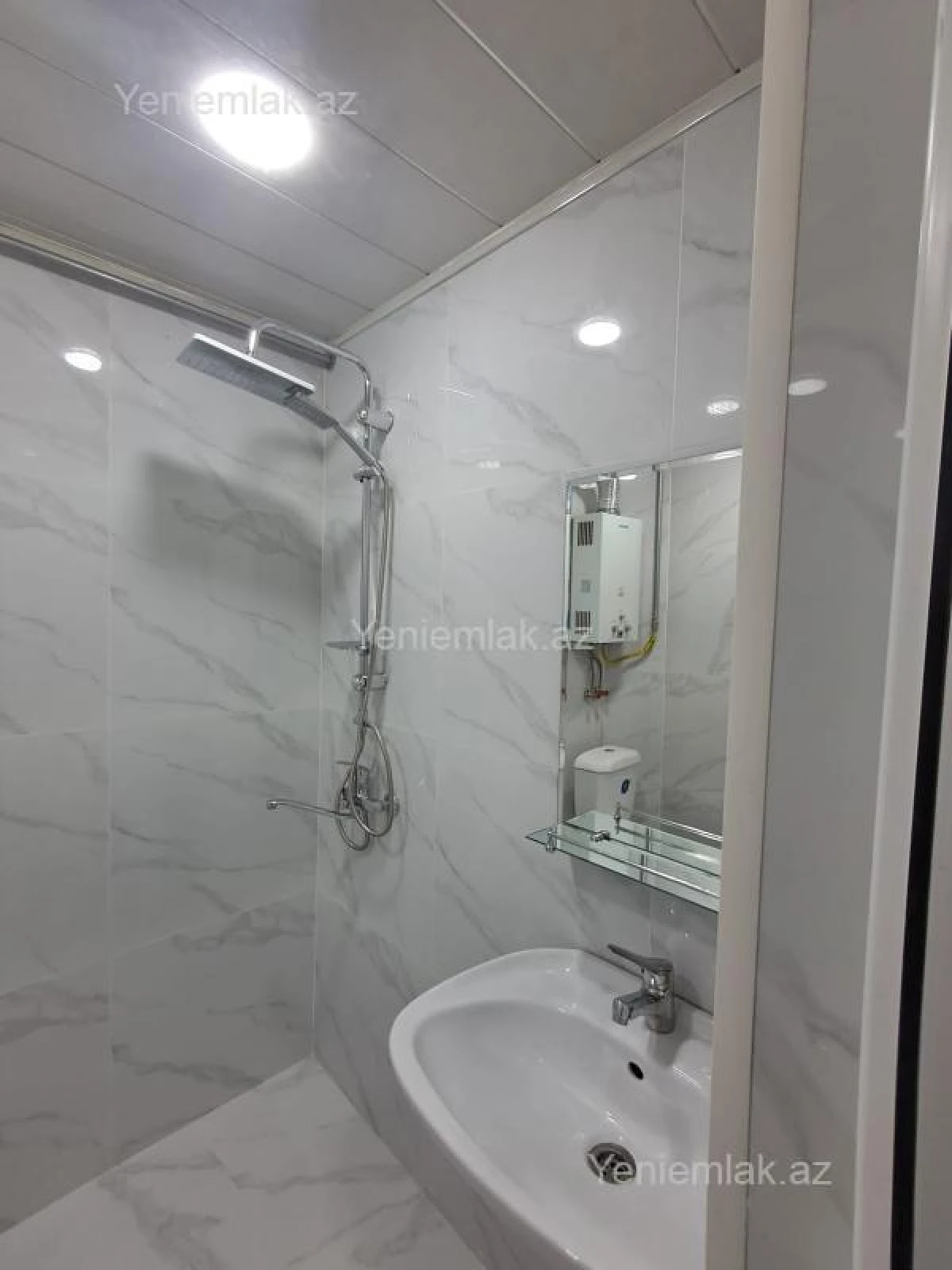 Satılır 2 otaqlı köhnə tikili 50 m²