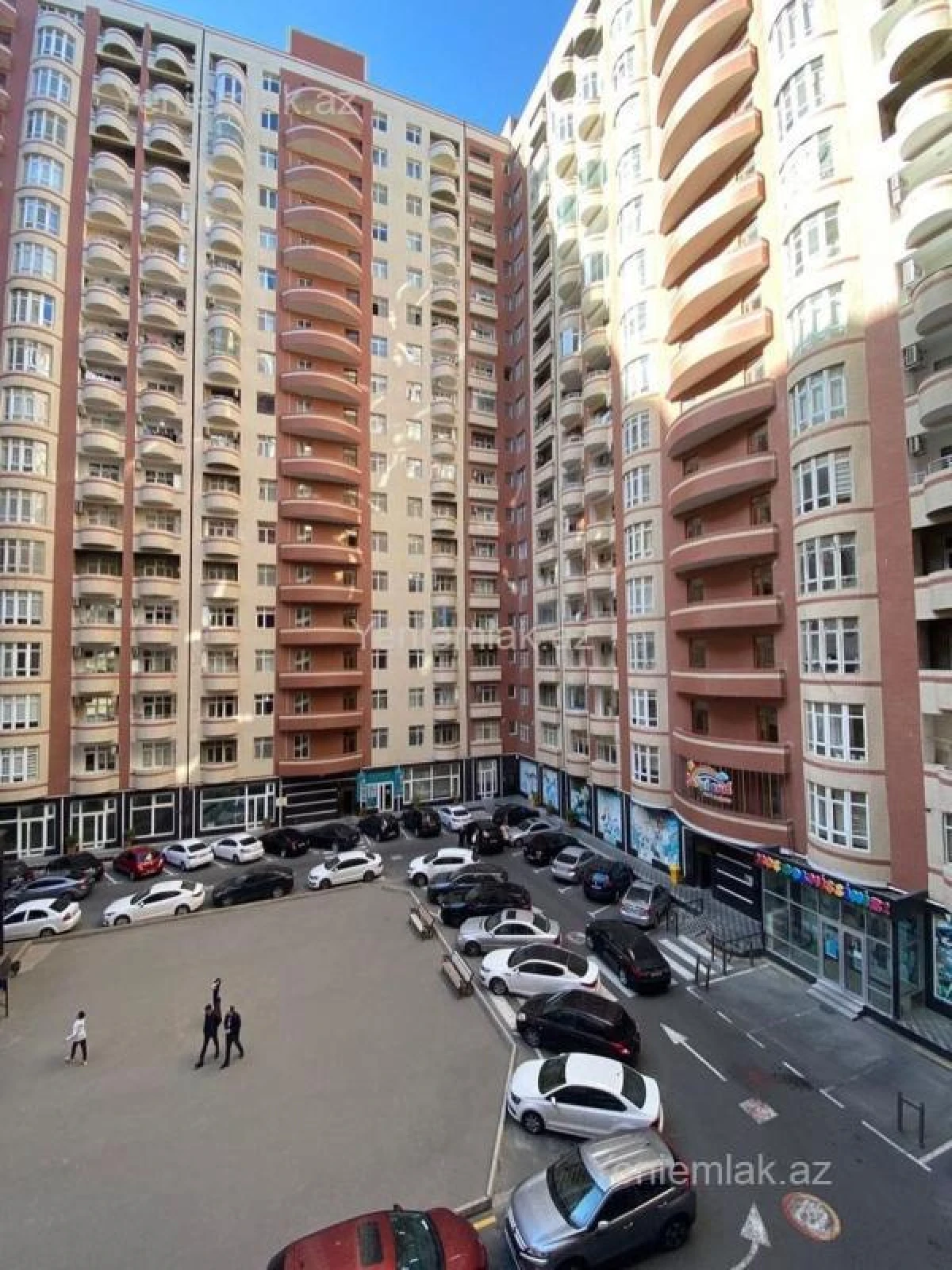 Satılır 3 otaqlı yeni tikili 140 m²