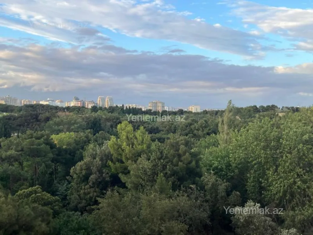 Satılır 3 otaqlı yeni tikili 140 m²