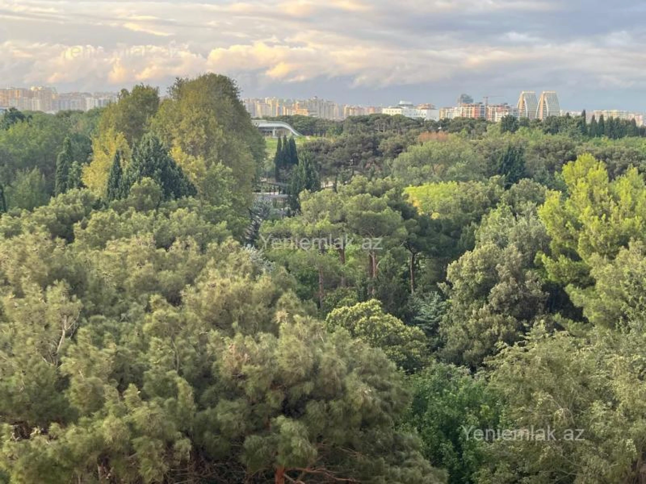 Satılır 3 otaqlı yeni tikili 140 m²