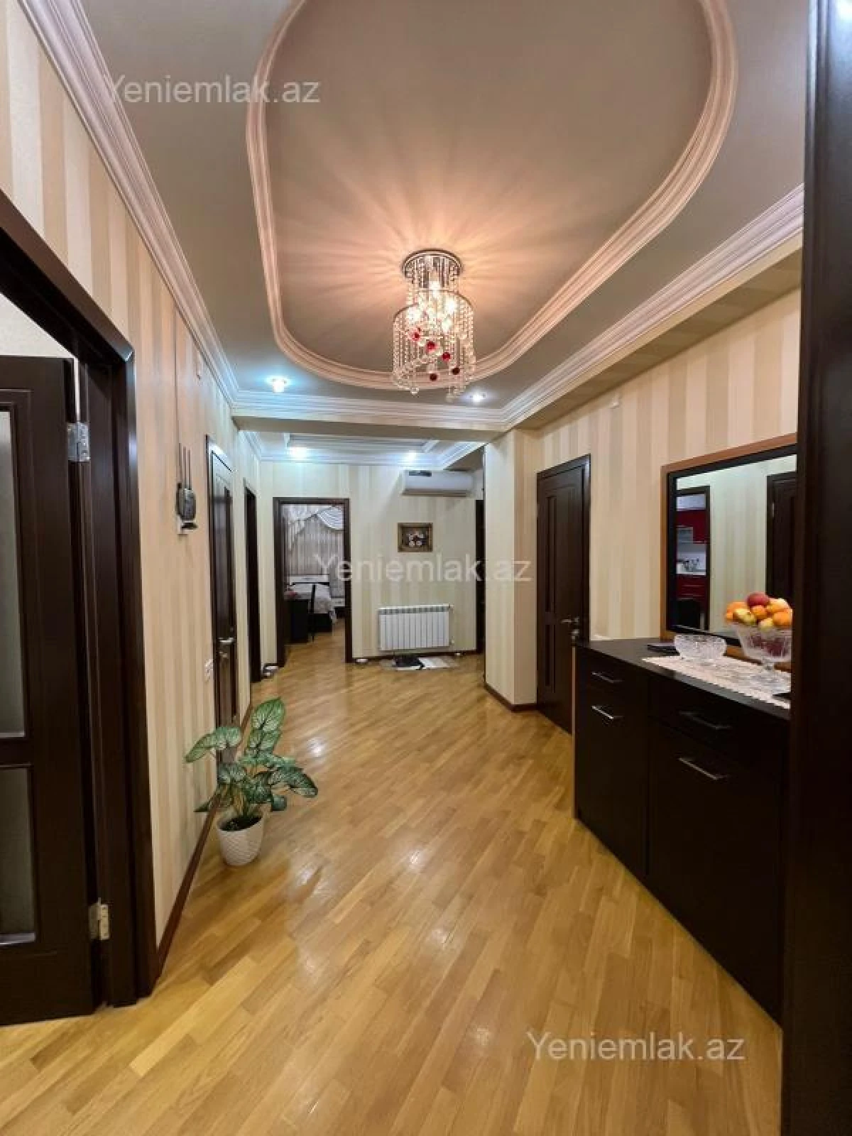 Satılır 4 otaqlı yeni tikili 140 m²