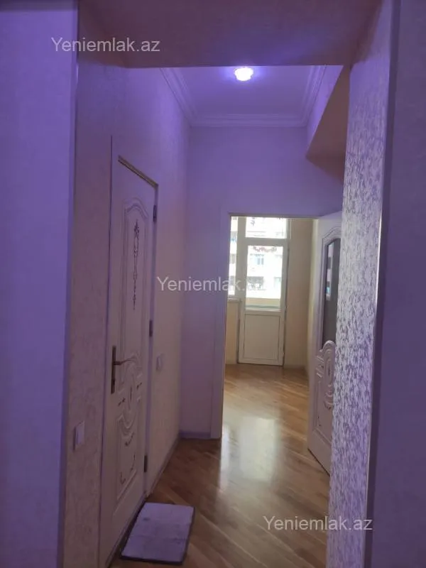 Satılır 2 otaqlı yeni tikili 80 m²