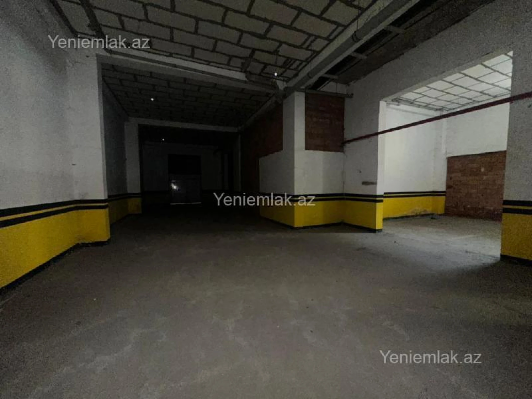 Satılır obyekt 792 m²