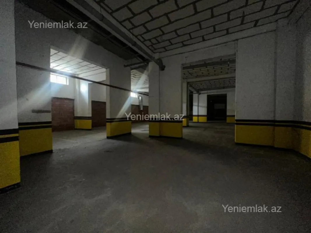 Satılır obyekt 792 m²