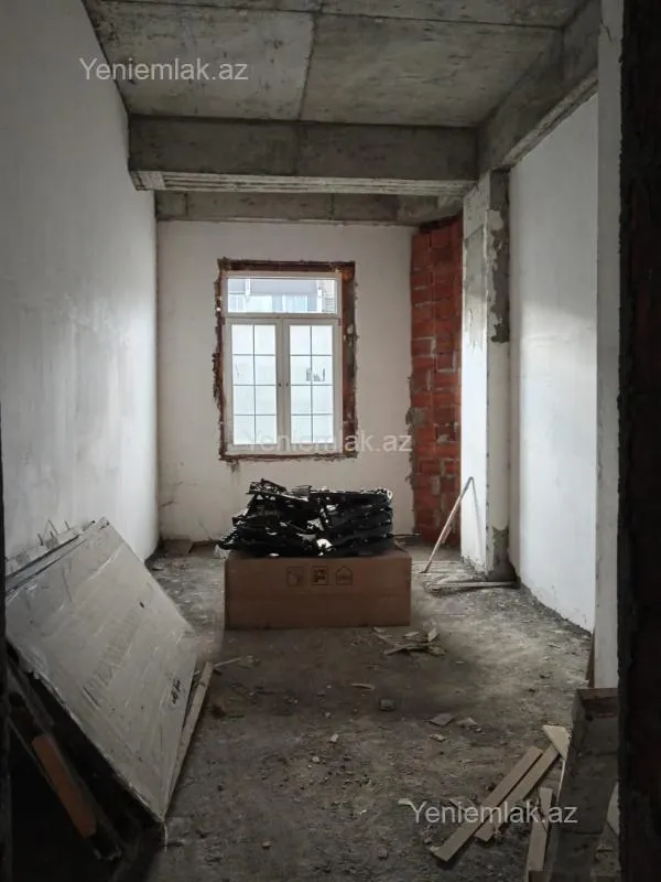 Satılır 5 otaqlı yeni tikili 245 m²