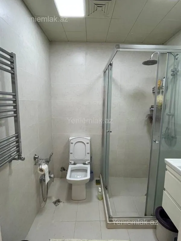 Satılır 2 otaqlı yeni tikili 75 m²