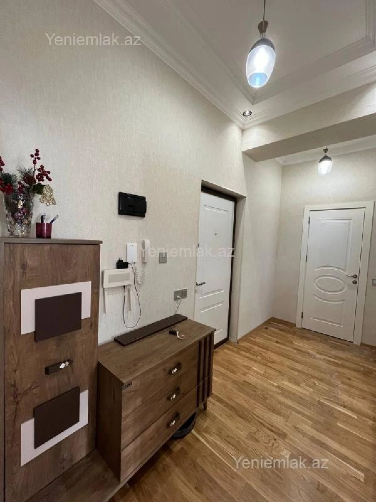 Satılır 2 otaqlı yeni tikili 75 m²