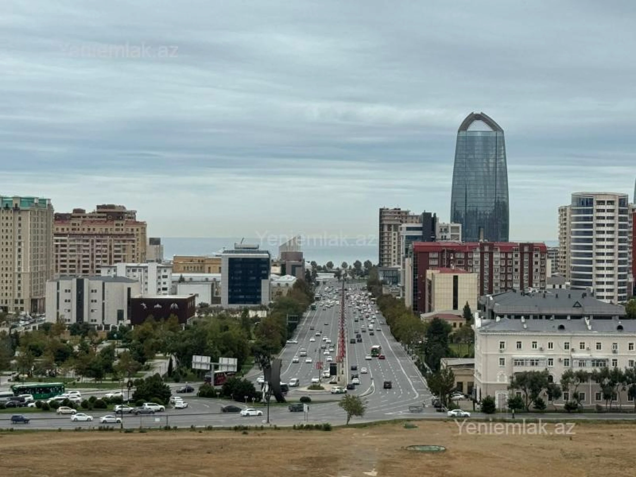 Satılır 2 otaqlı yeni tikili 95 m²