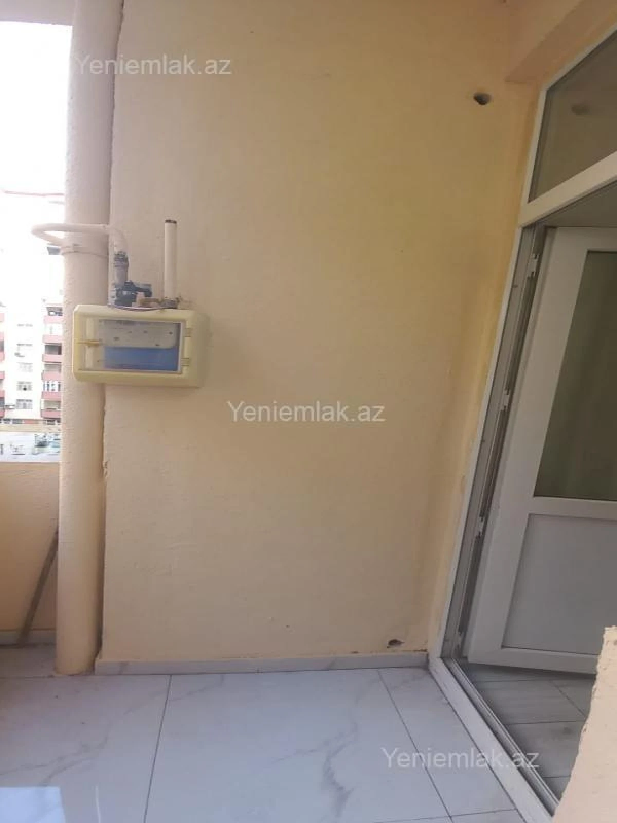 Satılır 3 otaqlı yeni tikili 65 m²