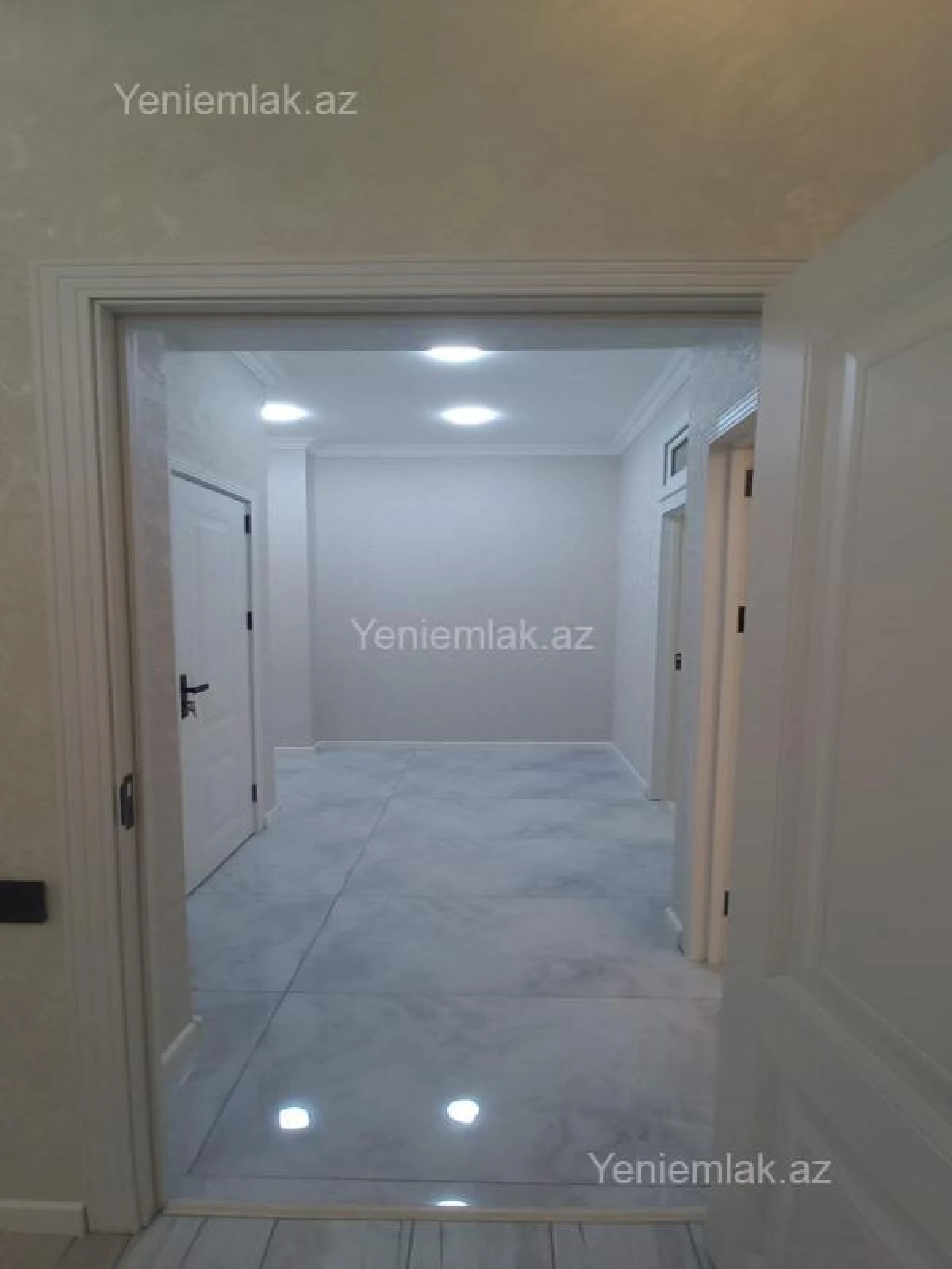 Satılır 3 otaqlı yeni tikili 65 m²