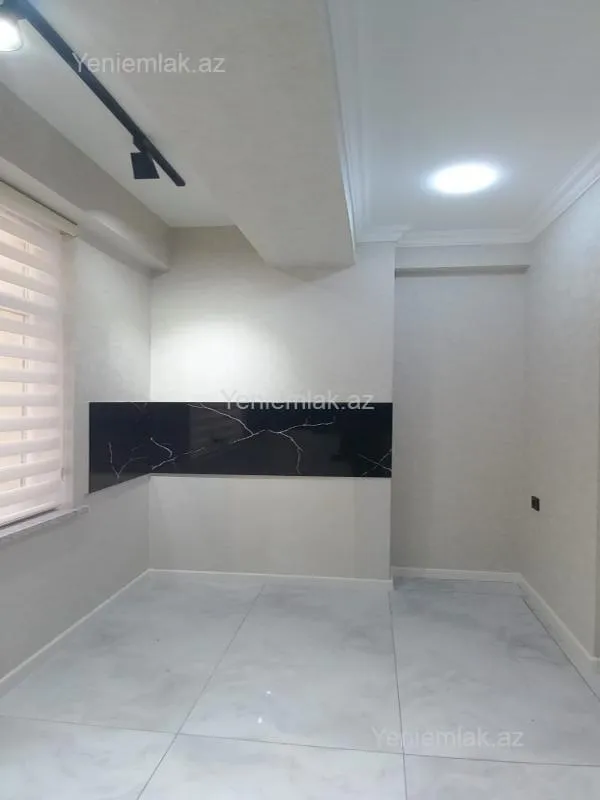 Satılır 3 otaqlı yeni tikili 65 m²