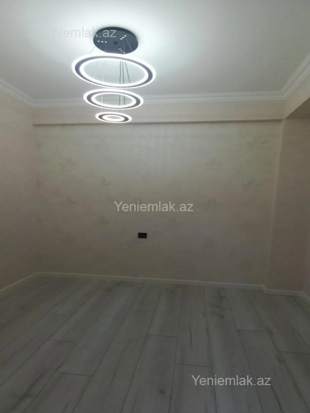 Satılır 3 otaqlı yeni tikili 65 m²
