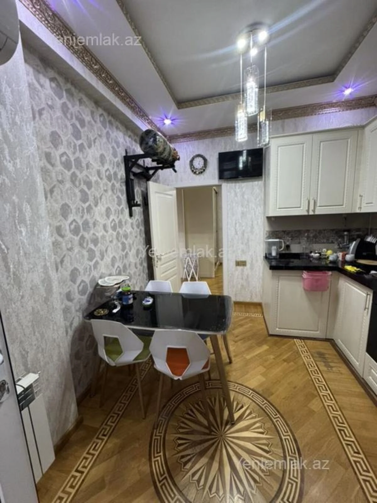 Satılır 2 otaqlı yeni tikili 86 m²