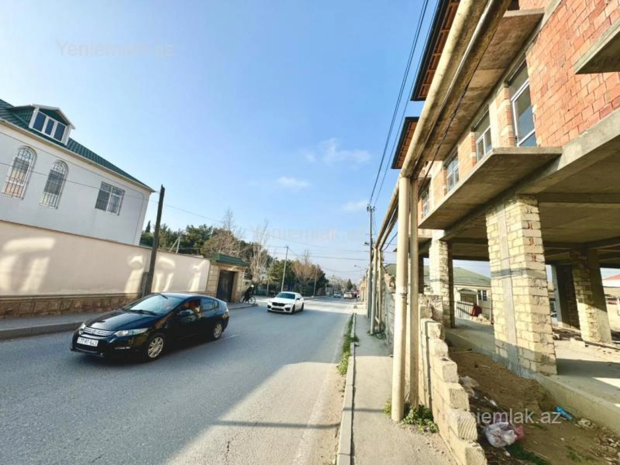 Satılır 10 otaqlı obyekt 1800 m²