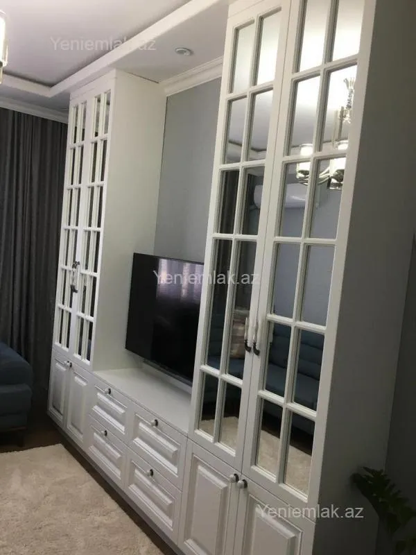 Satılır 2 otaqlı köhnə tikili 65 m²