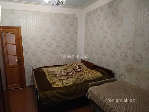 Satılır 3 otaqlı köhnə tikili 80 m²