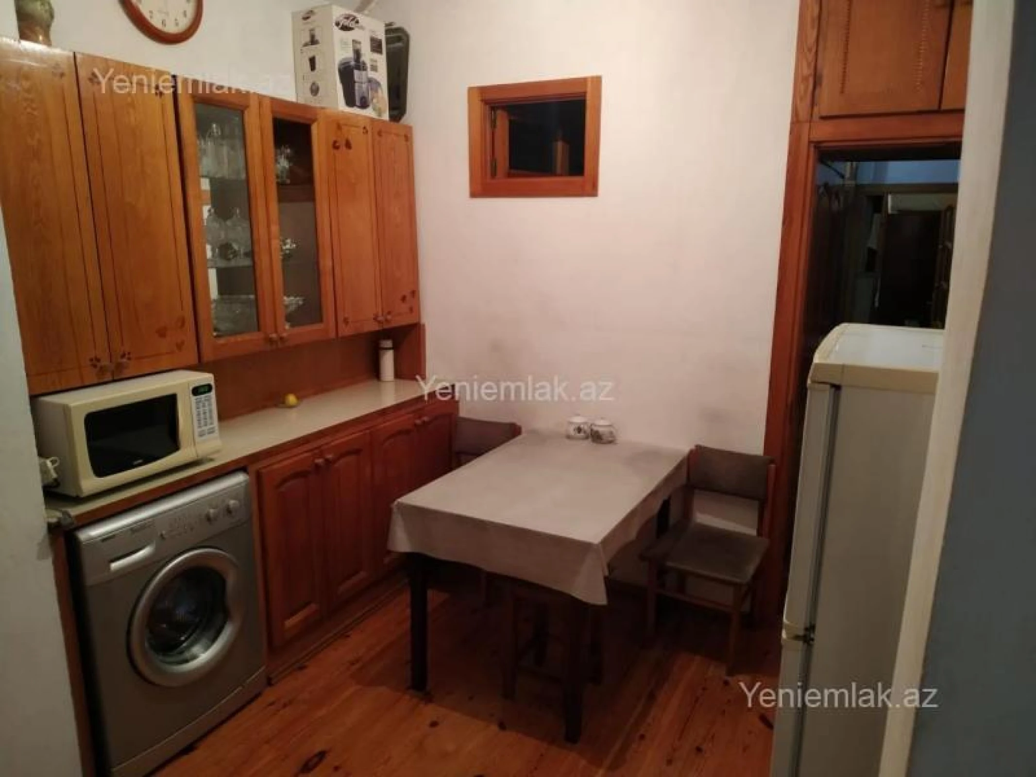 Satılır 3 otaqlı köhnə tikili 80 m²