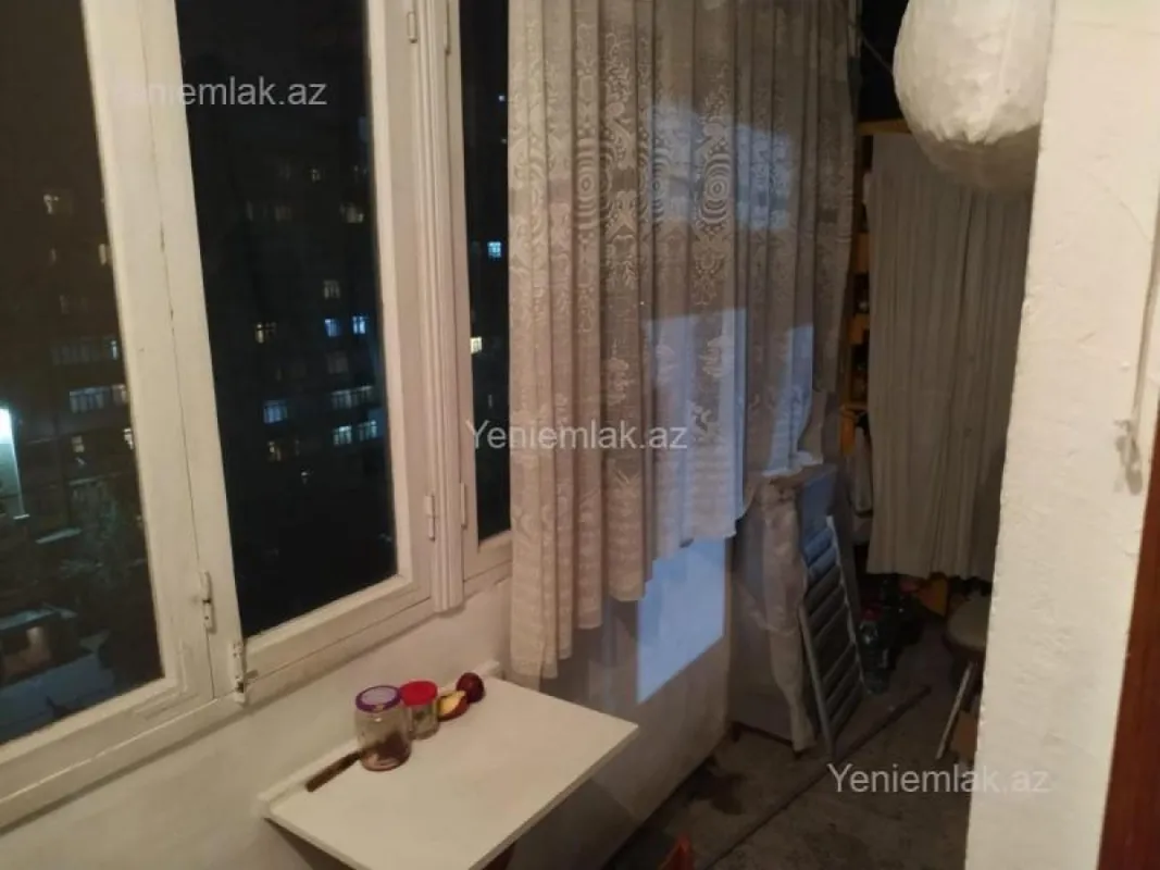 Satılır 3 otaqlı köhnə tikili 80 m²