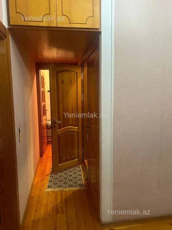 Satılır 3 otaqlı köhnə tikili 80 m²