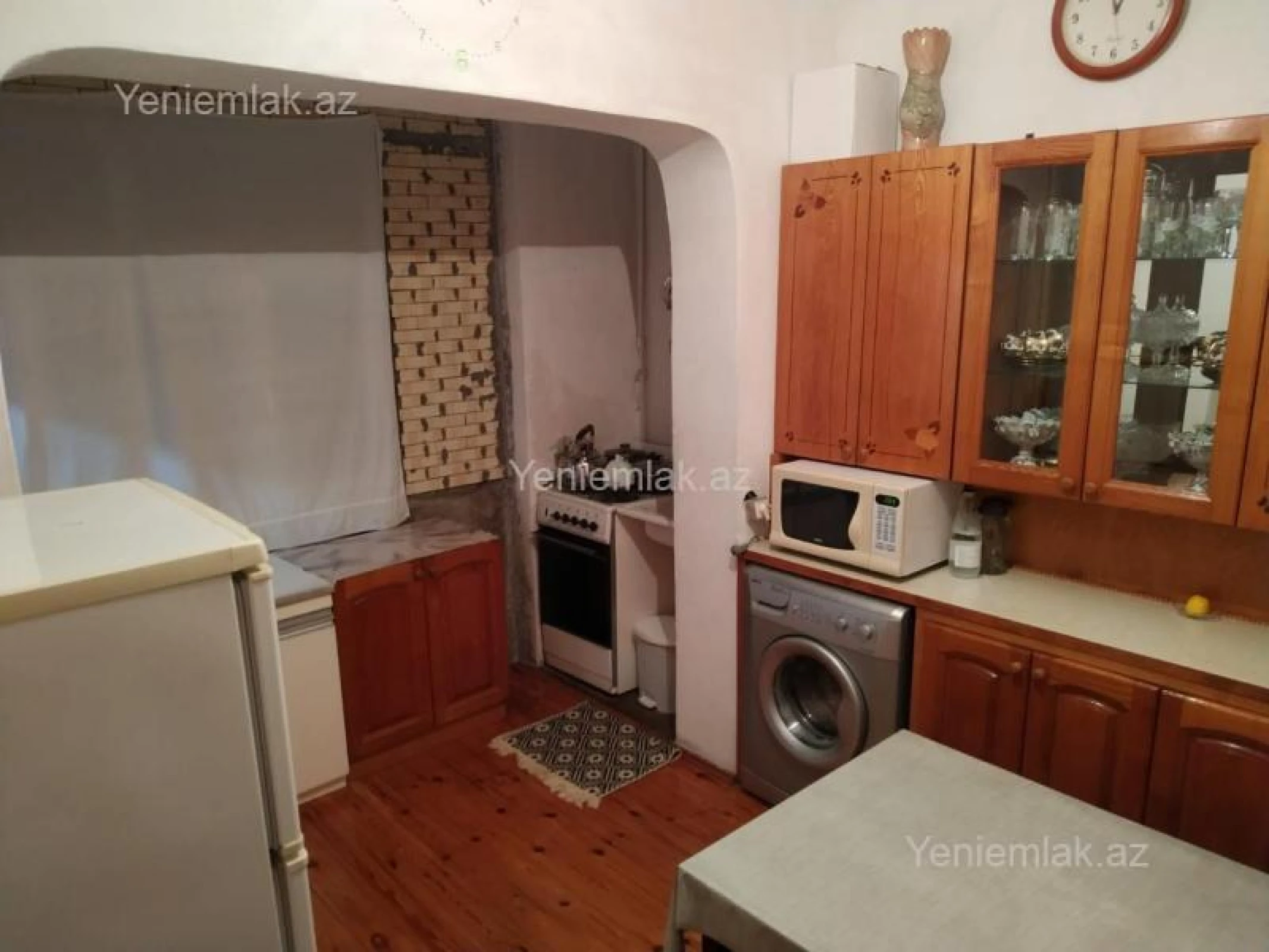 Satılır 3 otaqlı köhnə tikili 80 m²