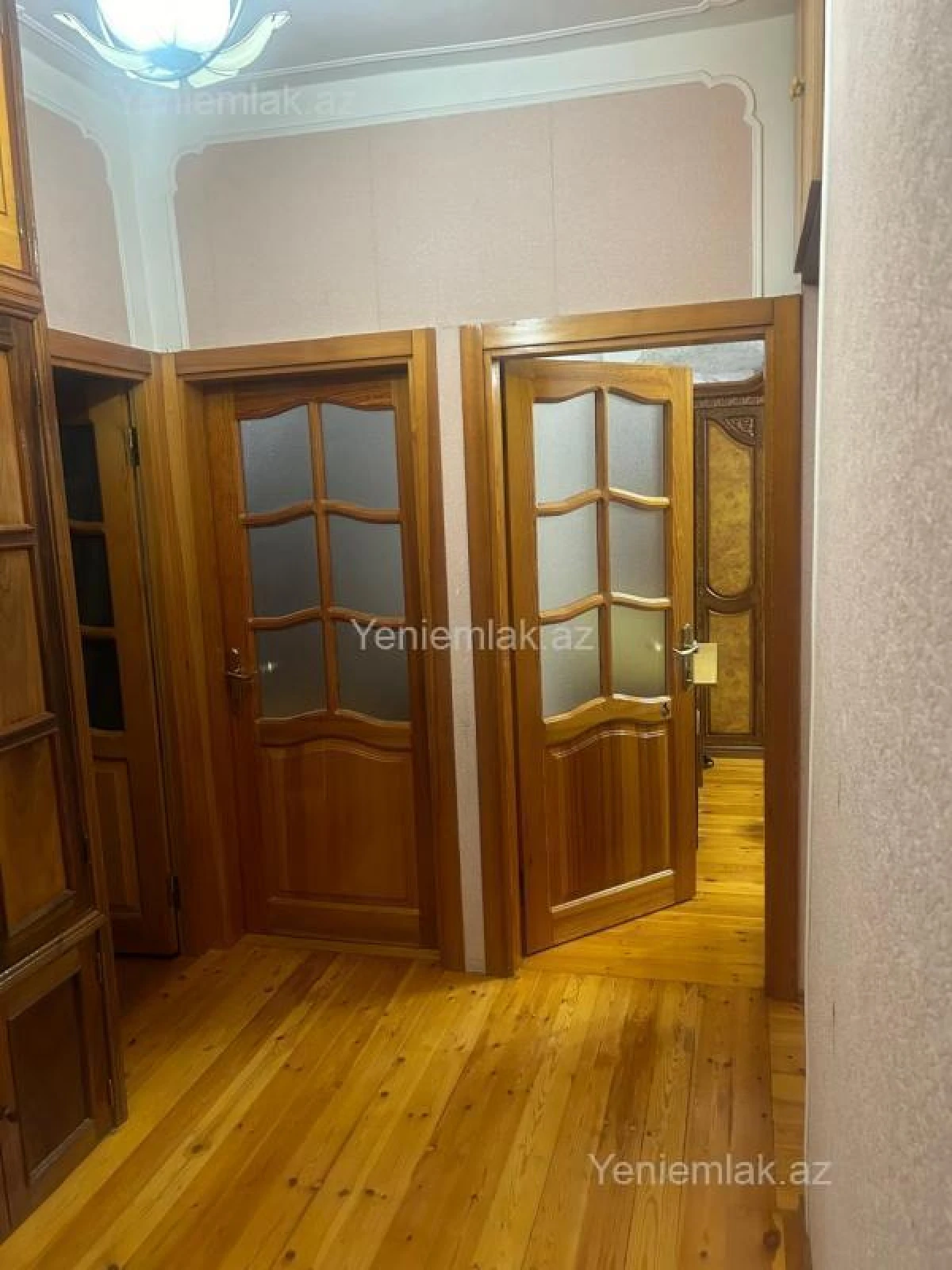 Satılır 3 otaqlı köhnə tikili 80 m²