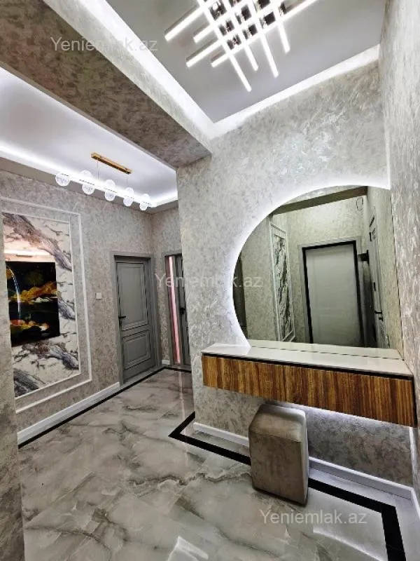 Satılır 2 otaqlı yeni tikili 76 m²