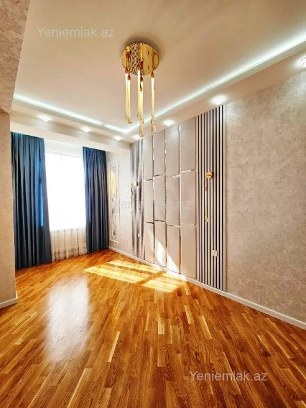 Satılır 2 otaqlı yeni tikili 76 m²