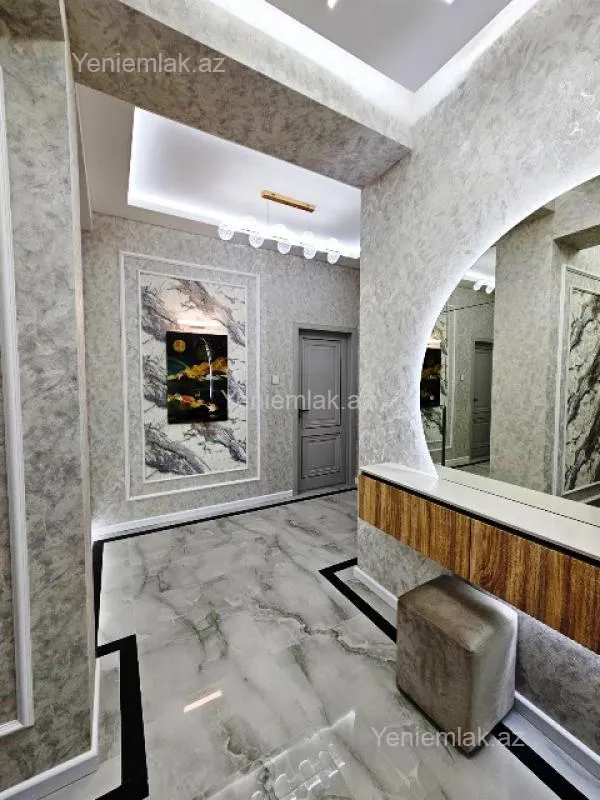 Satılır 2 otaqlı yeni tikili 76 m²