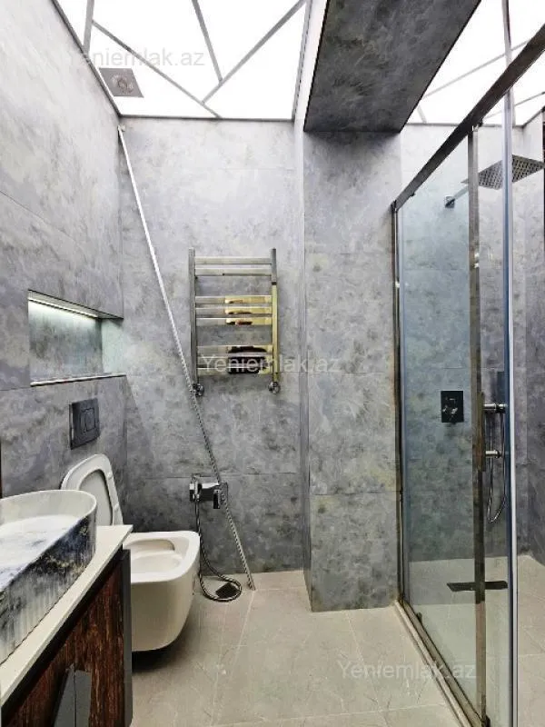 Satılır 2 otaqlı yeni tikili 76 m²