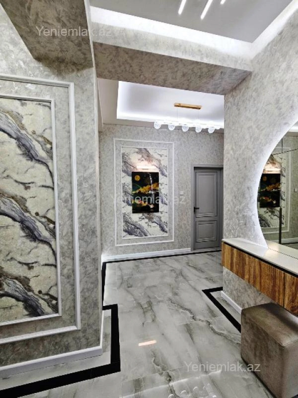 Satılır 2 otaqlı yeni tikili 76 m²