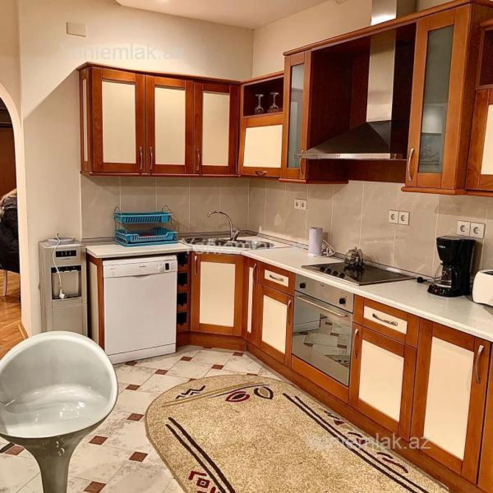 Satılır 3 otaqlı yeni tikili 170 m²