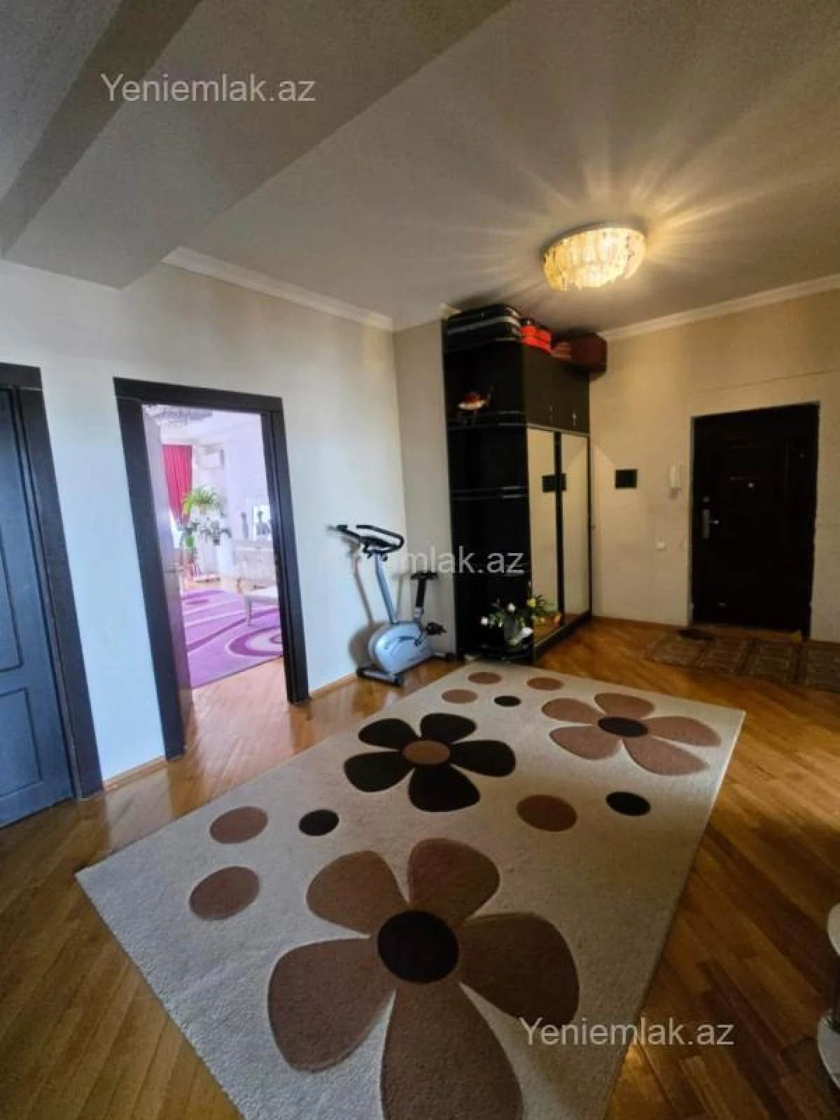 Satılır 3 otaqlı yeni tikili 130 m²